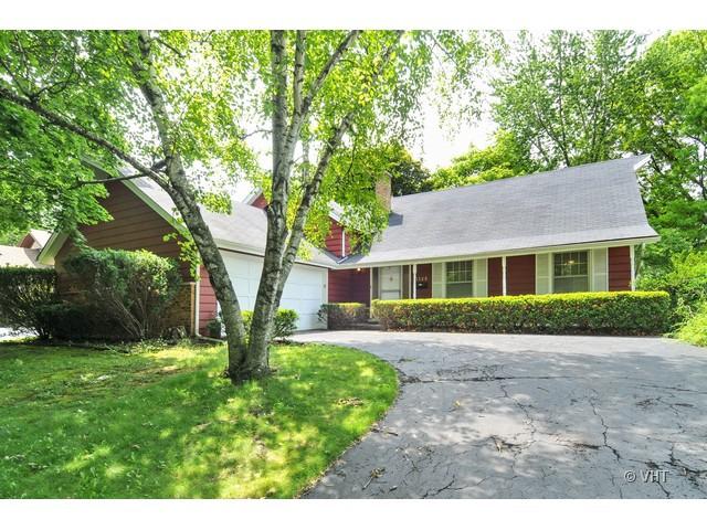1125 Cardinal Ln., Naperville, IL 60540