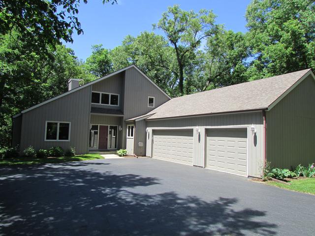 7506 Stacy Ct., Roscoe, IL 61073
