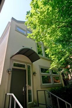 2119 W Dickens Ave., Chicago, IL 60647