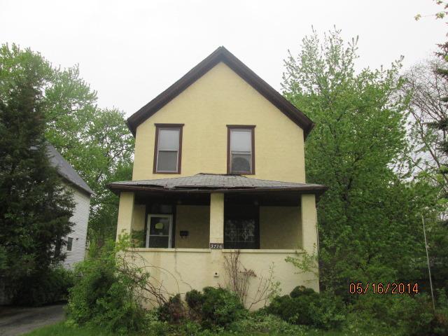 3716 Woodside Ave., Brookfield, IL 60513