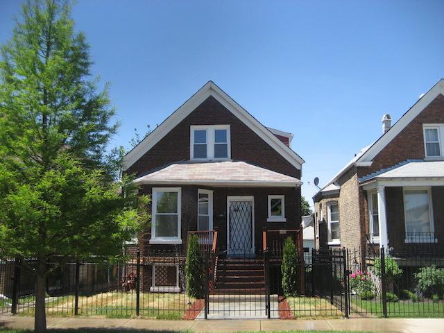 2208 N Karlov Ave., Chicago, IL 60639