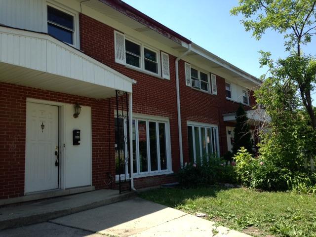 8910 Robin Dr. #D, Des Plaines, IL 60016