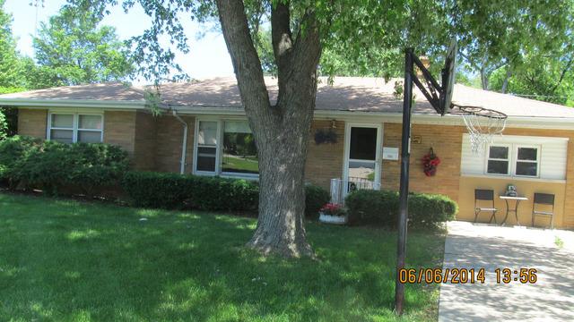 701 S 10th Ave., La Grange, IL 60525