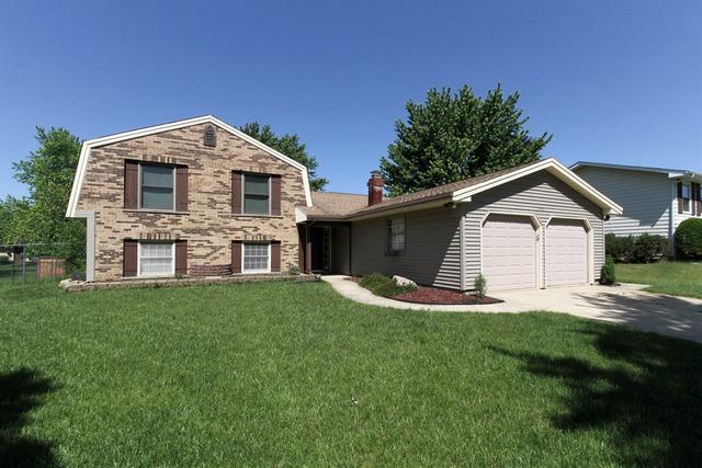 194 Juniper Ln., Bloomingdale, IL 60108