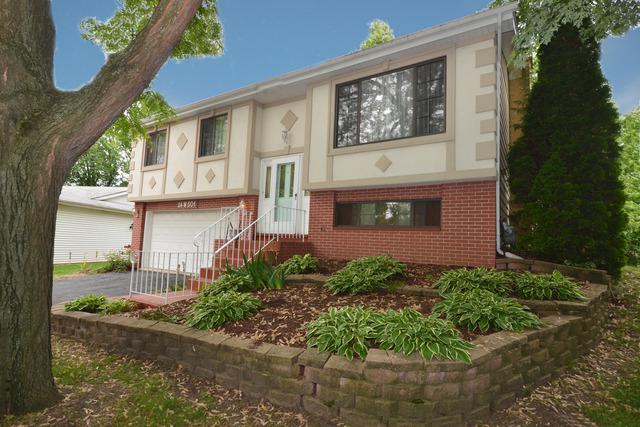 24W501 Surf Ct., Naperville, IL 60540
