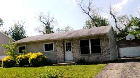 223 Riverside Dr., Bolingbrook, IL 60440