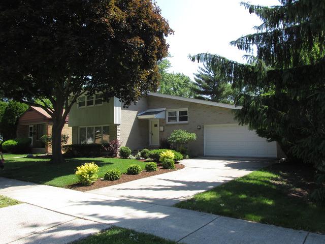 8721 Hamlin Ave., Skokie, IL 60076