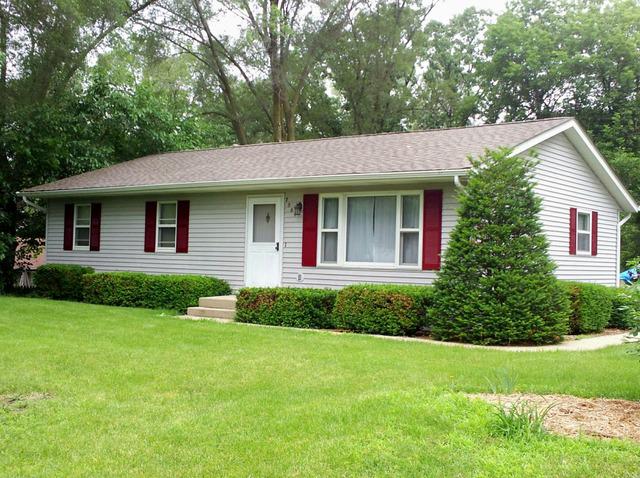 7504 Lynn Rd., Wonder Lake, IL 60097