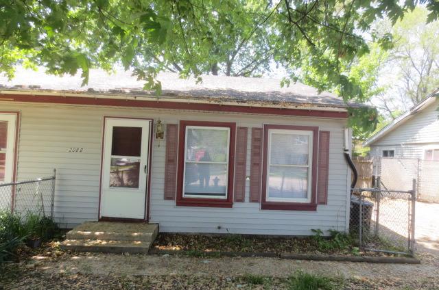 208 Laurel Dr. #B, North Aurora, IL 60542