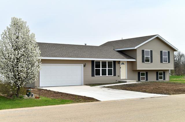 931 Andrew Ln., Marseilles, IL 61341