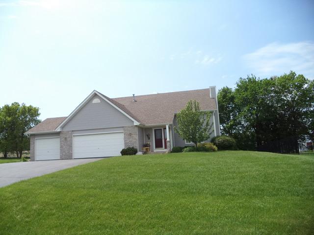 10402 Leana Dr., Roscoe, IL 61073