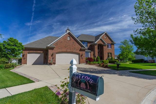 329 Eli Barnes Ct., Sycamore, IL 60178