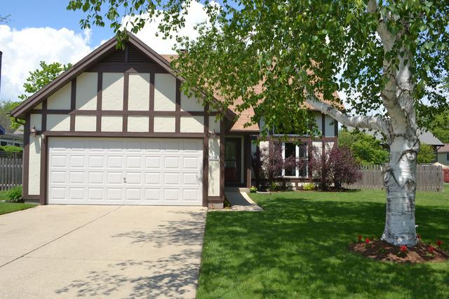 1054 Cedar Crest Dr., Crystal Lake, IL 60014