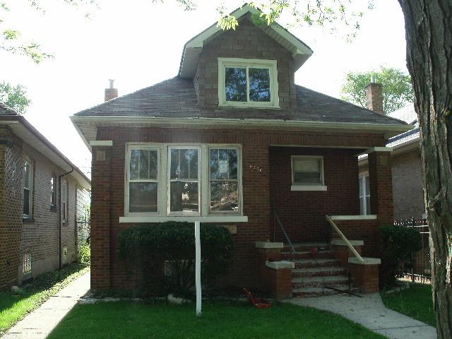 8930 S Elizabeth St., Chicago, IL 60620