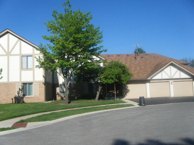 1223 Knottingham Ct. #2A, Schaumburg, IL 60193