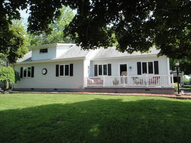 507 South St., Crescent City, IL 60928