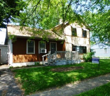 136 South St., Crystal Lake, IL 60014