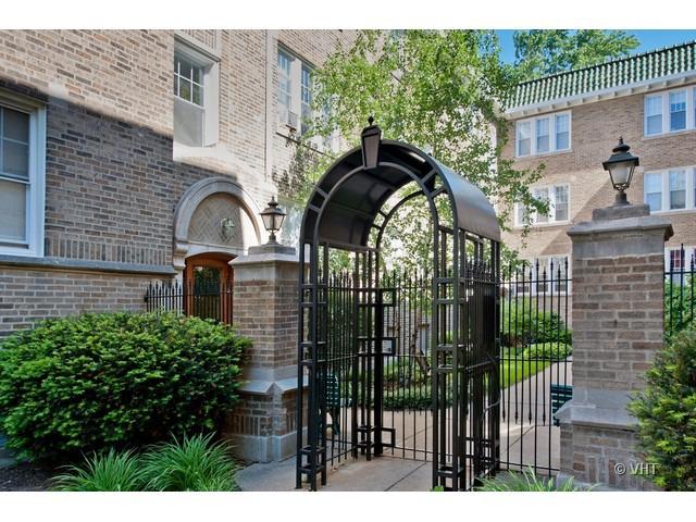 721 Reba Pl. #3S, Evanston, IL 60202
