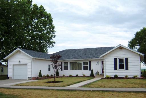 119 W Van Alstyne St., Cullom, IL 60929