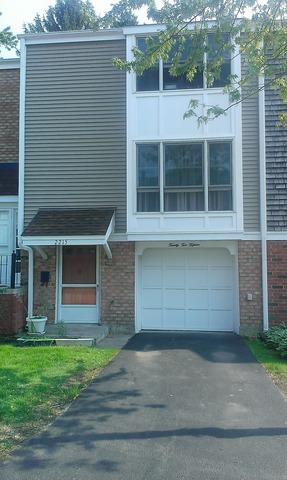 2215 Langdon Pl., Hoffman Estates, IL 60169