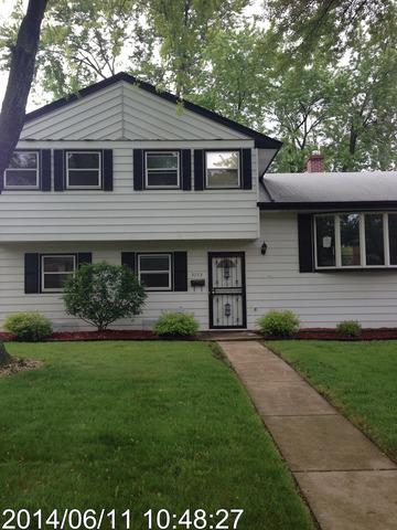 3253 N Manor Dr., Lansing, IL 60438