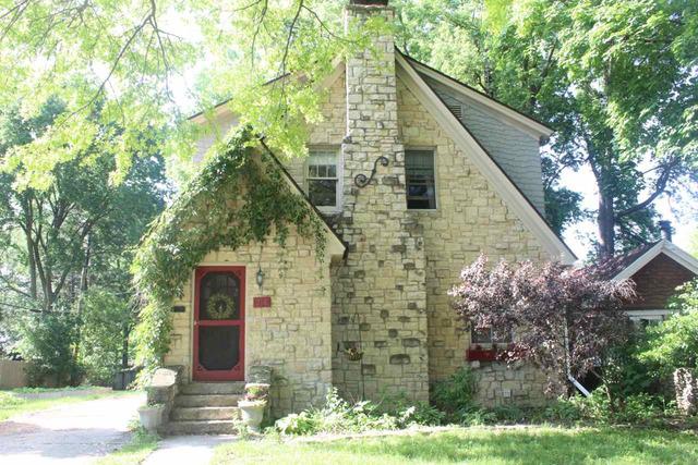 216 Lawndale Ave., Aurora, IL 60506