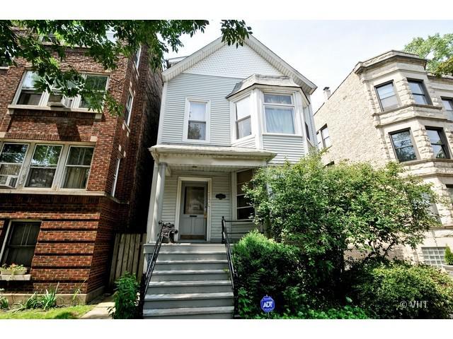 3912 N Janssen Ave., Chicago, IL 60613