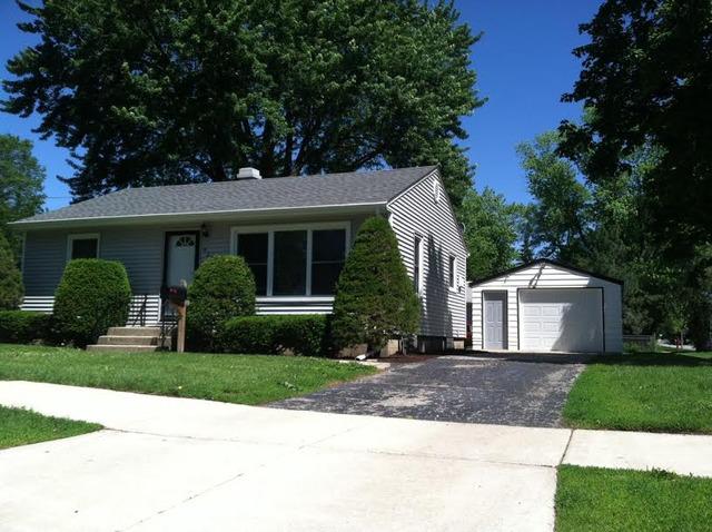 929 Plum St., Aurora, IL 60506