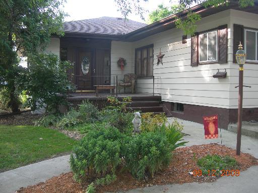 126 W Division St., Amboy, IL 61310