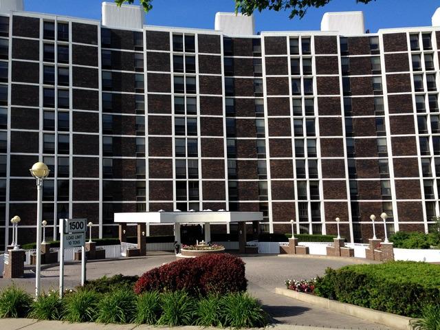 1500 Sheridan Rd. #1F, Wilmette, IL 60091