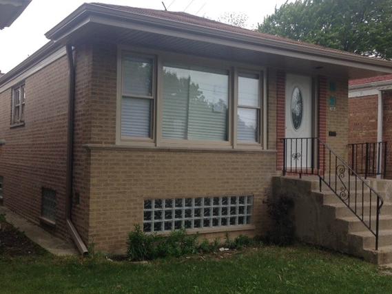 7004 S Bell Ave., Chicago, IL 60636