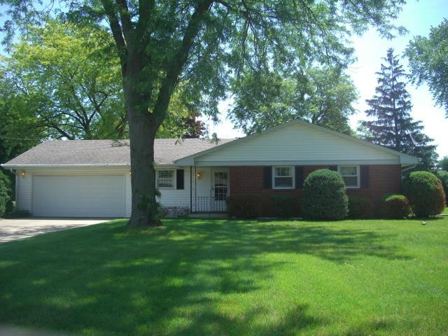 10413 Geneva Dr., Roscoe, IL 61073