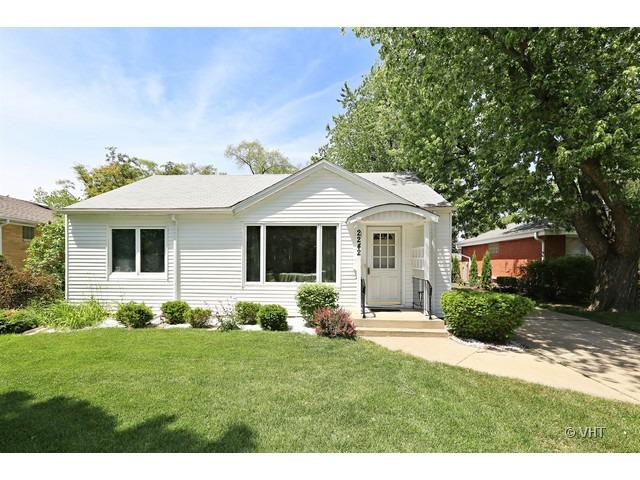 2242 Grandview Pl., Glenview, IL 60025