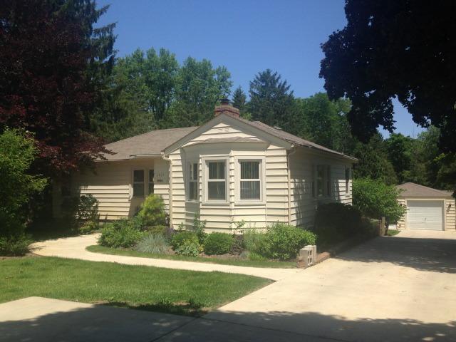 1915 Church Rd., Aurora, IL 60505