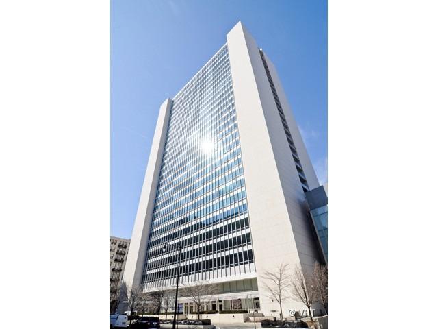 500 W Superior St. #2110, Chicago, IL 60654