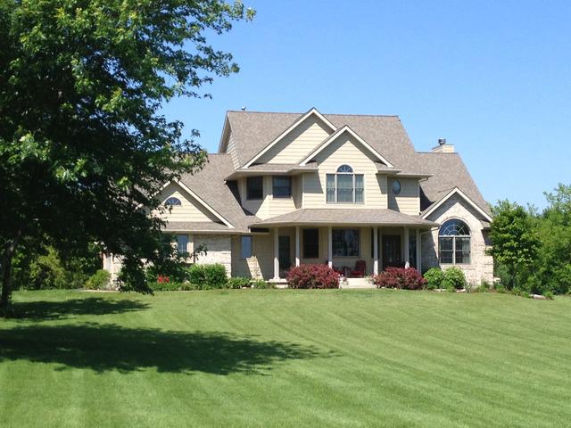 9075 N Stonewall Dr., Newark, IL 60541