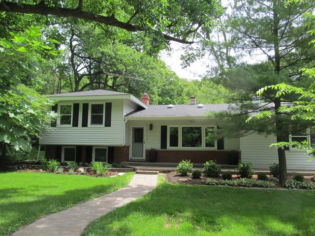 106 Trout Valley Rd., Trout Valley, IL 60013