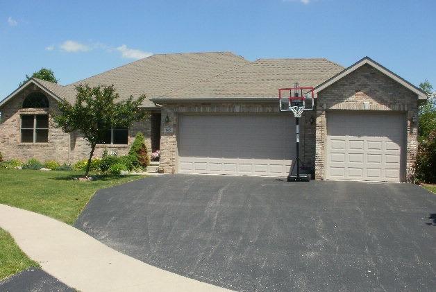 165 Millie Cir., Sycamore, IL 60178