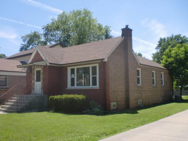 9122 Sproat Ave., Oak Lawn, IL 60453