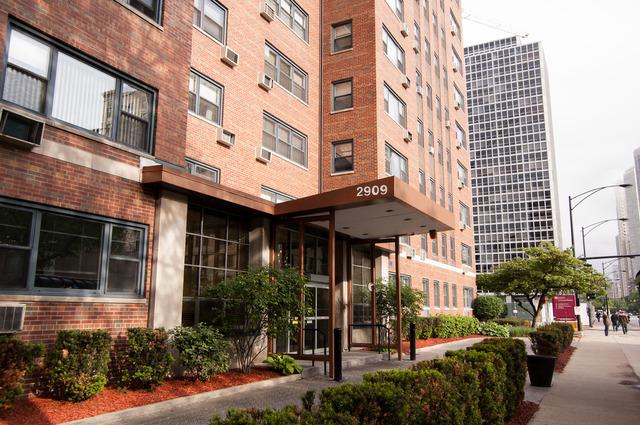 2909 N Sheridan Rd. #1005, Chicago, IL 60657