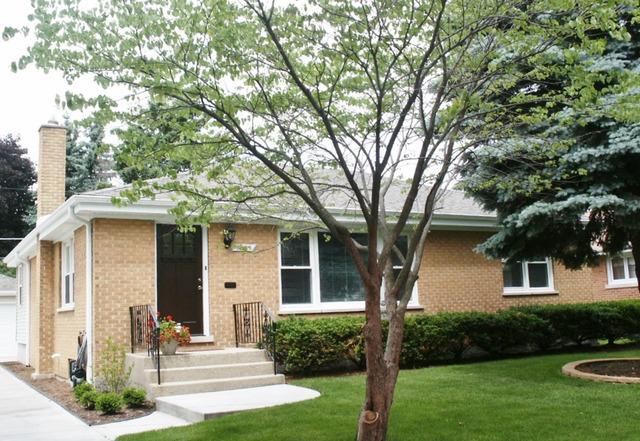 8838 Parkside Ave., Morton Grove, IL 60053