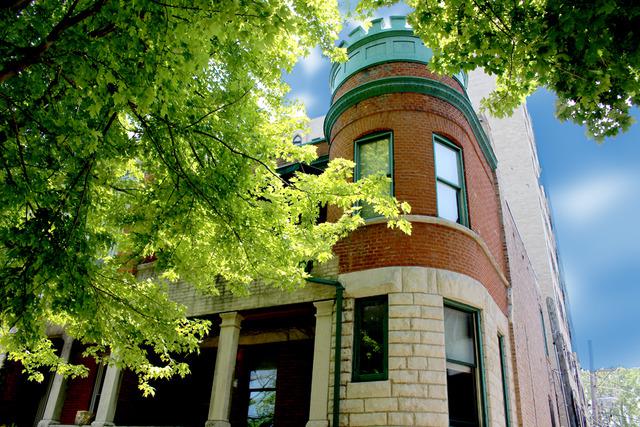 1321 E Hyde Park Blvd., Chicago, IL 60615