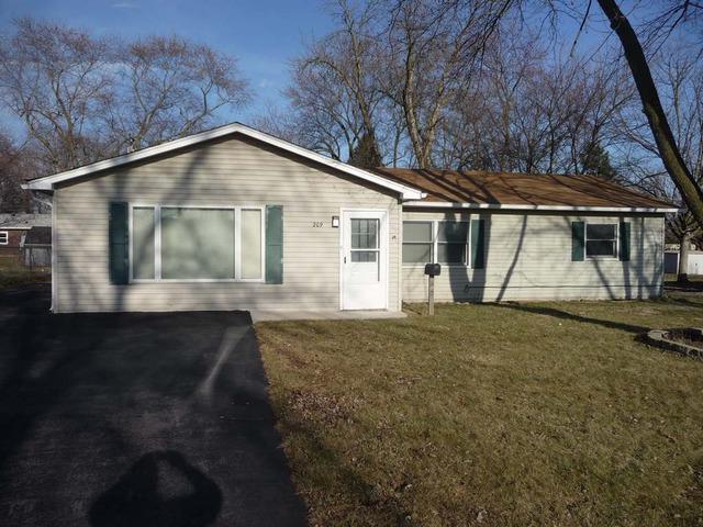 209 W Arrowhead St., North Aurora, IL 60542