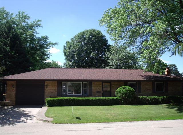 820 Birchwood Dr., Sycamore, IL 60178
