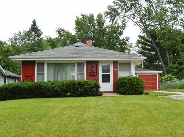 425 Lawrence Ave., Grayslake, IL 60030