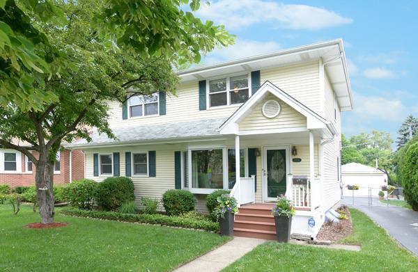 1914 Elmwood Ave., Wilmette, IL 60091