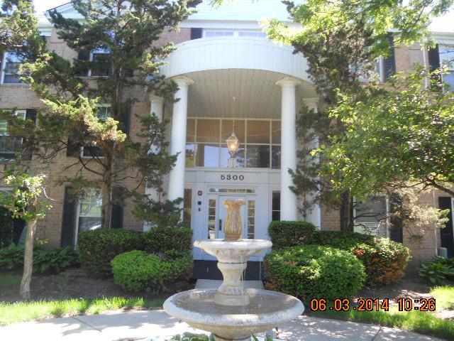5300 Carriageway Dr. #304, Rolling Meadows, IL 60008