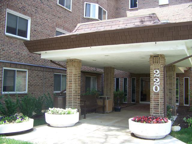 220 S Roselle Rd. #218, Schaumburg, IL 60193