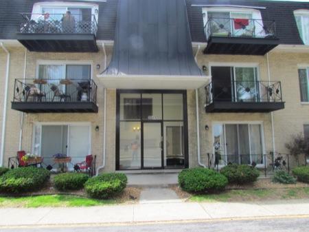 5641 Circle Dr. #103, Oak Lawn, IL 60453