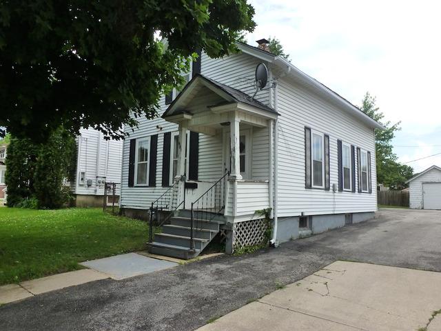 601 Mountain St., Aurora, IL 60505